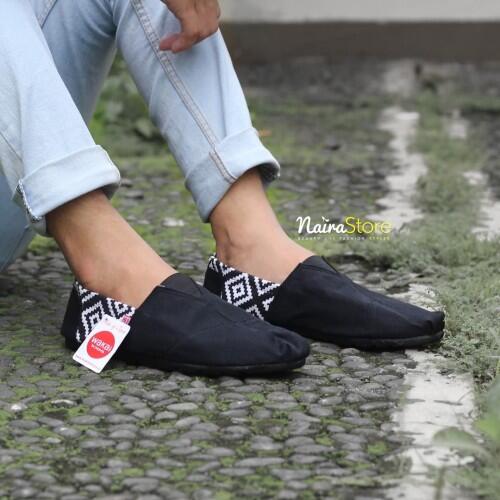 20 Rekomendasi Merk Sepatu Pria Murah & Berkualitas