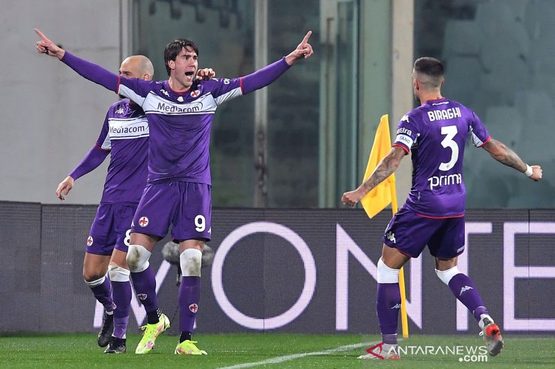 Manchester City incar Dusan Vlahovic