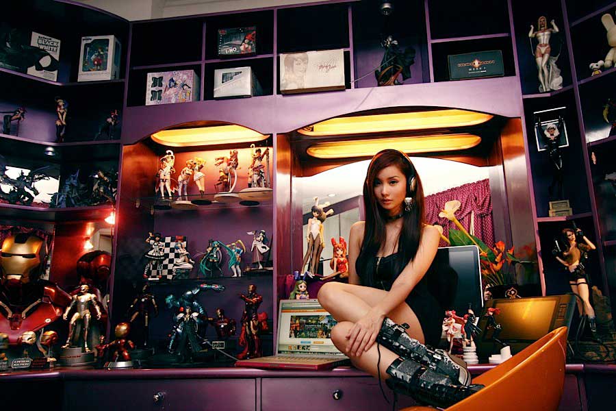 girl_02_by_adeoctaviana.jpg