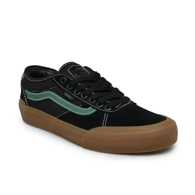 10 Rekomendasi Sneakers Vans Terbaik untuk Pria