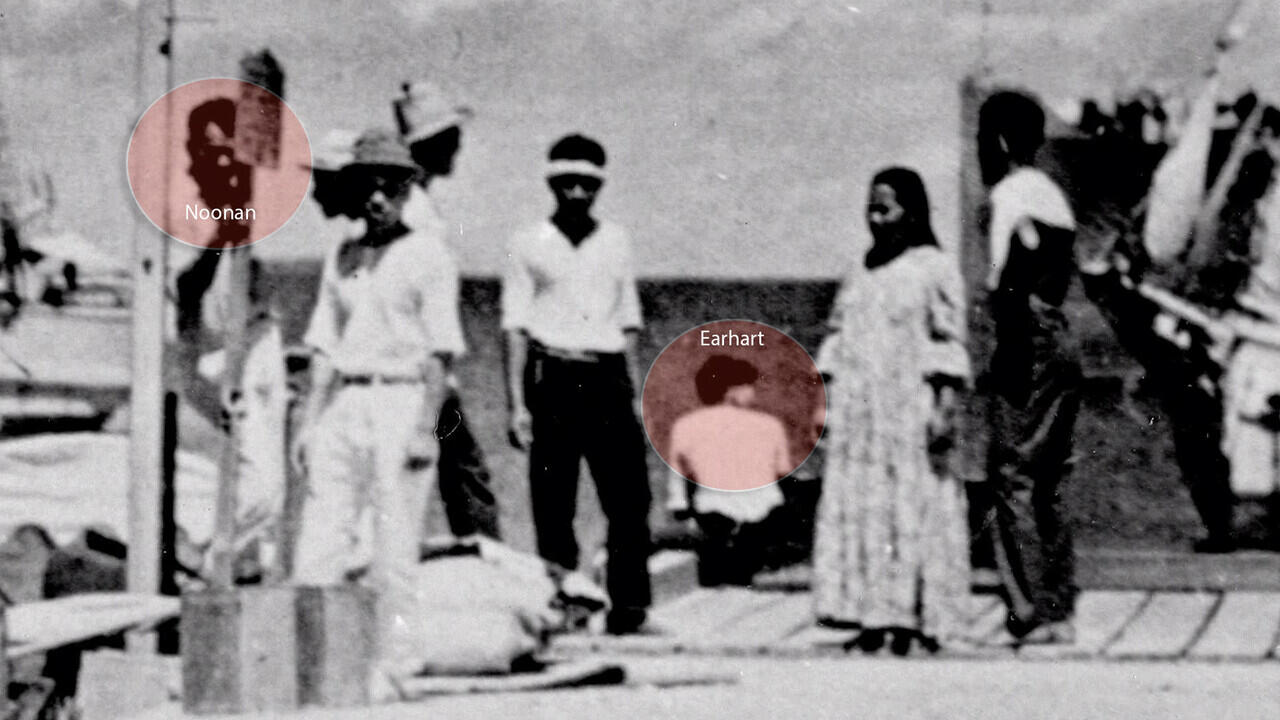 Melacak Jejak Hilangnya Amelia Earhart