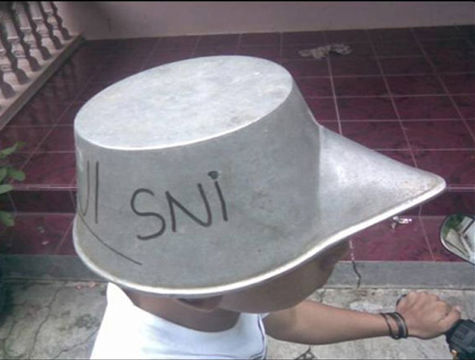 l3AKV.jpg