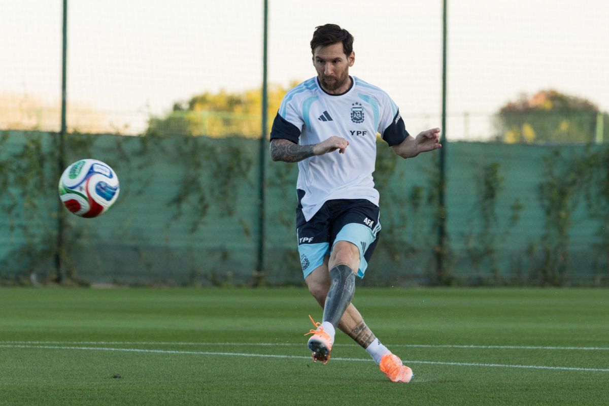 Messi dipastikan bermain lawan Angola