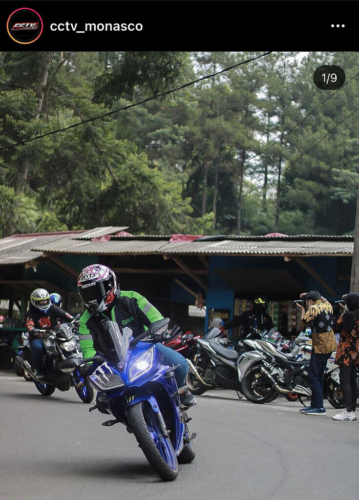 Fenomena Tenteng Helm