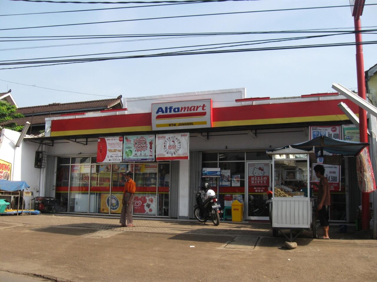 Rivalitas Sengit Indomaret vs Alfamart, Agan Lebih Suka yg Mana?