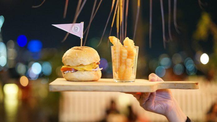 6 Cafe Rooftop Unik di Jakarta