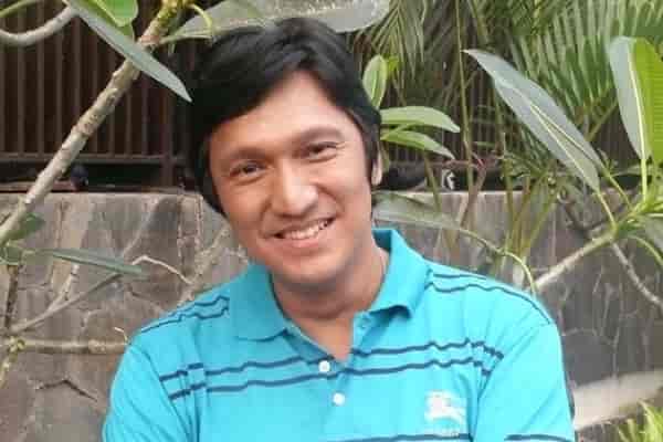 15 Penyanyi Yang Banting Stir Jadi Politisi