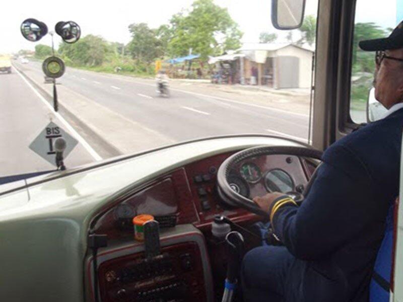 Kenapa Bus Zaman Now Posisi Mengemudinya Rendah? 