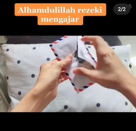 Gaji Guru Honor Begitu Sedikit, Semangat Mengajarnya Patut Ditiru