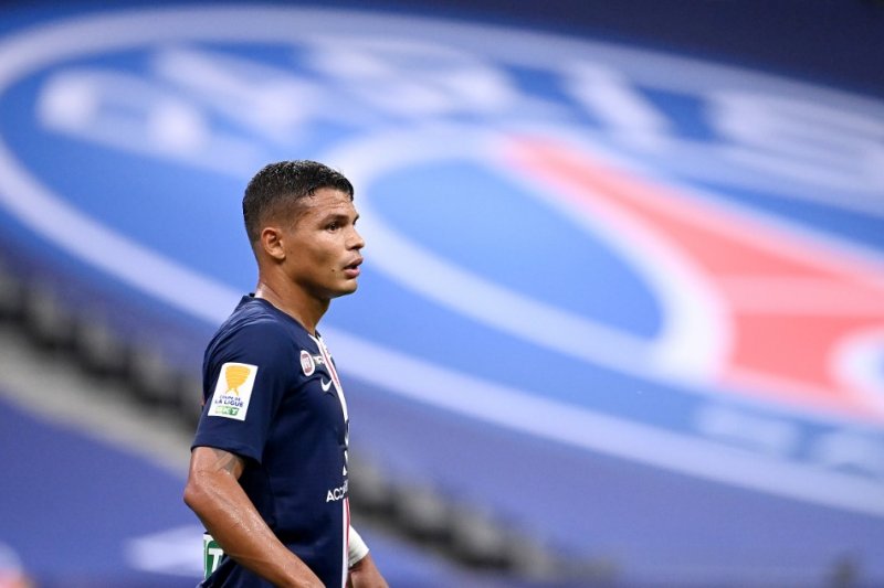 Chelsea ditawari untuk beli Thiago Silva
