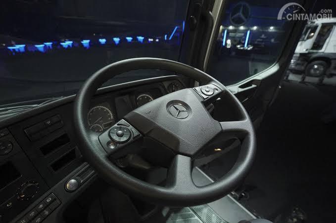 Ragam Bentuk Setir Truk, Lebih Suka Yang Mana?