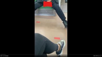 EGS777 MEREKAM PRIA ONANI DI KRL 