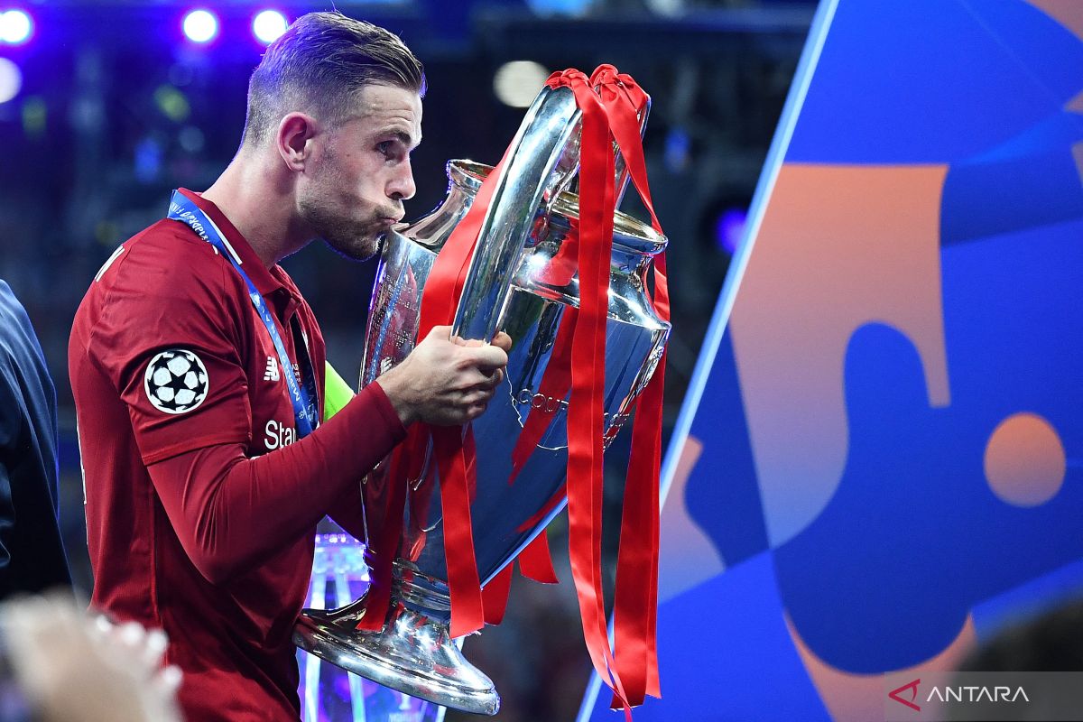Nottingham Forest dirumorkan incar mantan kapten Liverpool Henderson