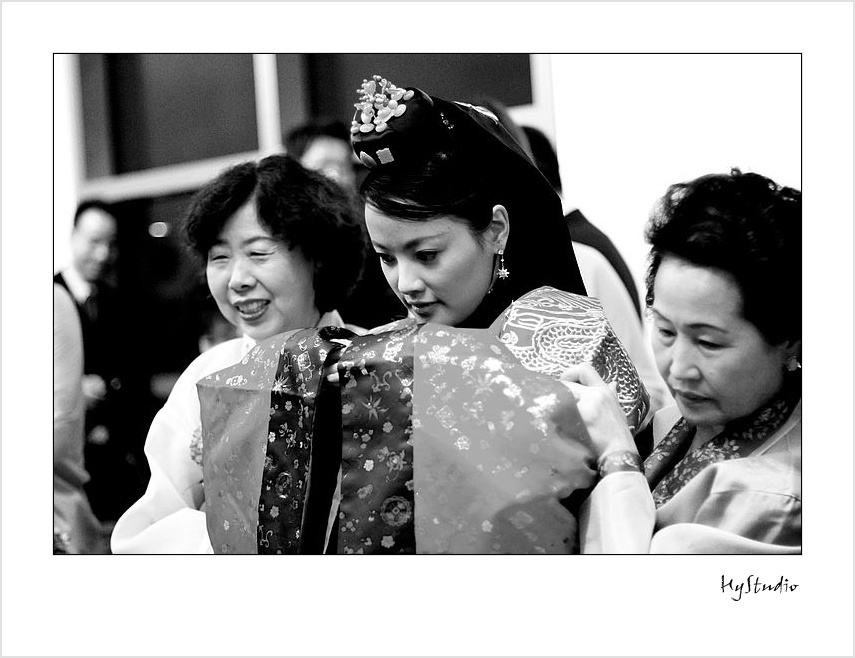 bowers_museum_korean_wedding_ceremony_20080104_03.jpg