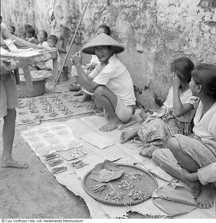 Pedagang Rempah Dan Aneka Sayuran
