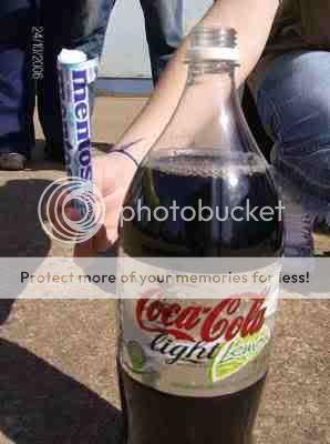 coca-cola-mentoshaxims.jpg