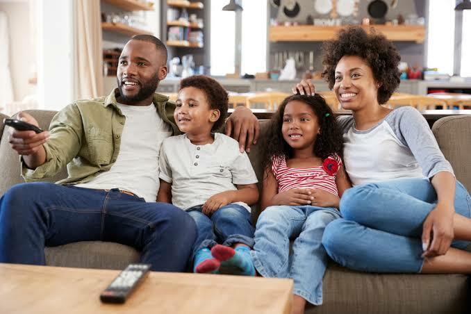 Duel Streaming Netflix vs Disney Plus, Mana yg Agan Pilih?