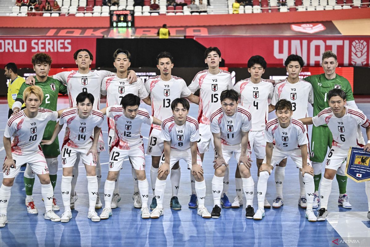 Grup C: Jepang membantai Australia 6-2