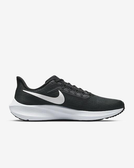 10 Rekomendasi Sepatu Nike Pria Terbaik