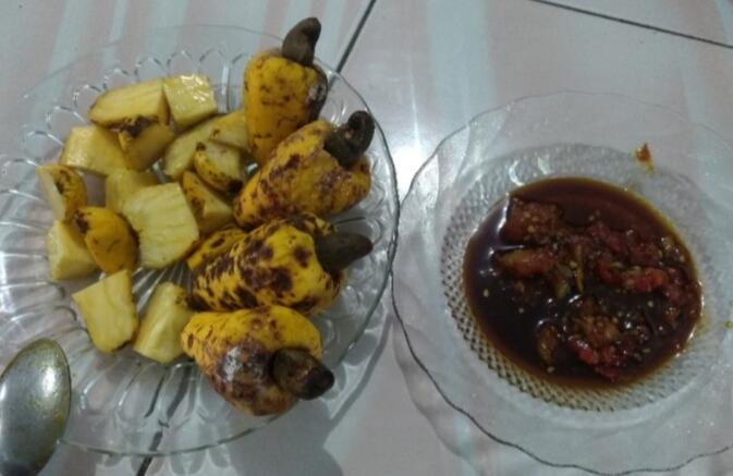 Empat Macam Hal yg Dilakukan Agar Jambu Monyet Tidak Terbuang Percuma