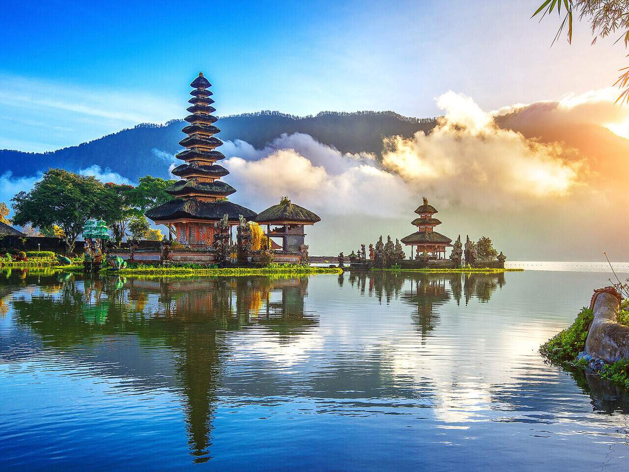 7 Rekomendasi OOTD Simple Liburan ke Bali 
