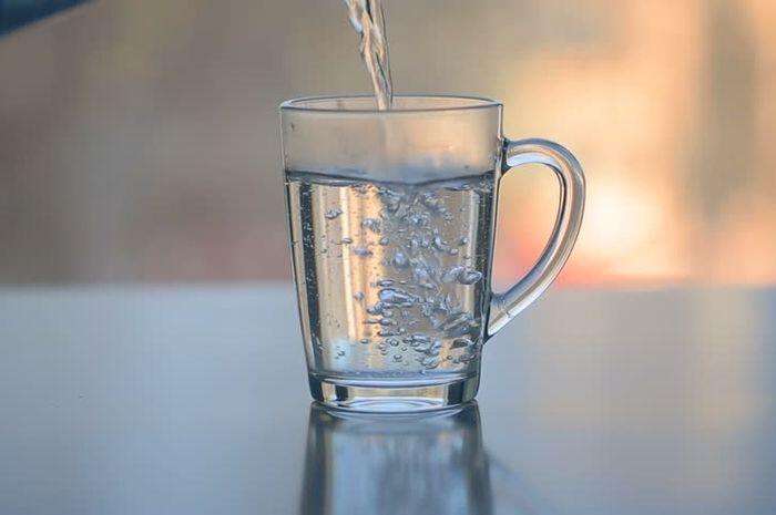 Manfaat perlu Mengkonsumsi Air Putih pada Pagi Hari