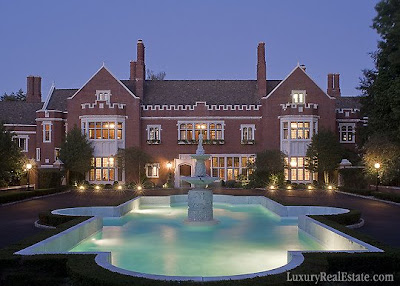 Jacobean-Manor-1.jpg