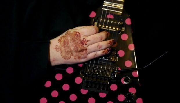 4 Tips Agar Jari Tidak Nyeri & Kapalan Ketika Bermain Gitar