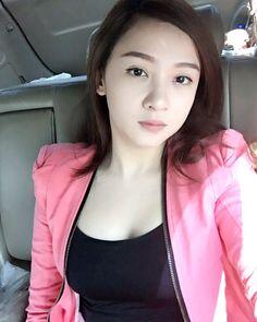 Senyuman paras gadis manis bikin greget (Louncing21)