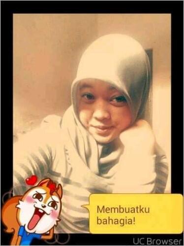 Pose Foto Alumni Cewek Alay Tahun 2000-an