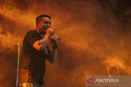 Lirik lagu Batak Mardua Holong & maknanya
