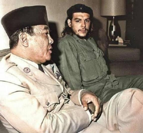 Sisi Lain Dari Komunisme!
