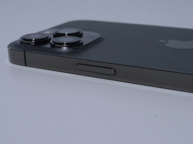 [REVIEW] iPhone 13 Pro Max, Terbaik Dalam Modelnya & FPS Bisa Disesuaikan