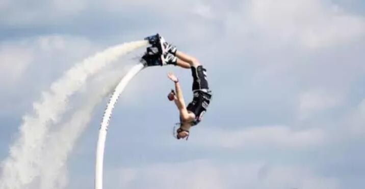 Flyboard Air: Serunya Bikin Nagih