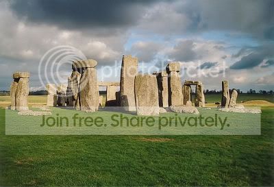 stonehenge.jpg