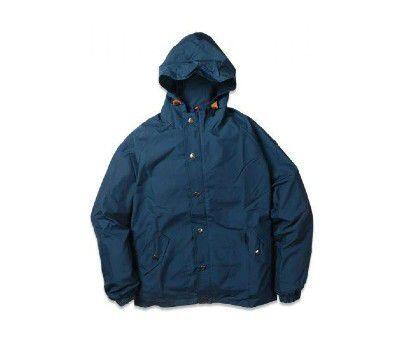 10 Jaket Parka Terbaik untuk Pria & Wanita