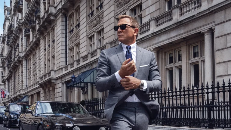 Apakah James Bond Harus Selalu Kulit Putih?