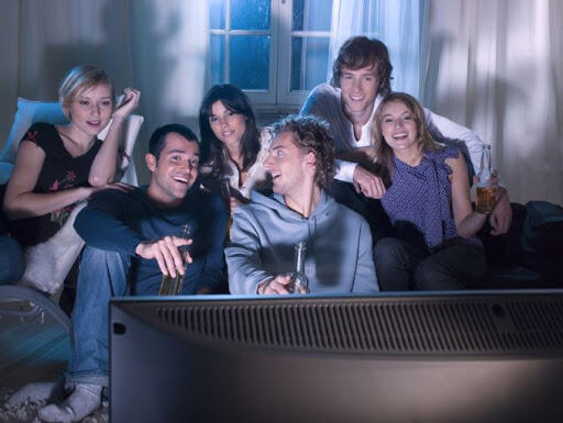 Anime & Chill Ala Gue, Kalo Lo Gimana?