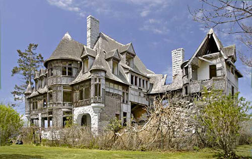 [Halloween] 12 Mansion Terbengkalai & Kisah di Baliknya 