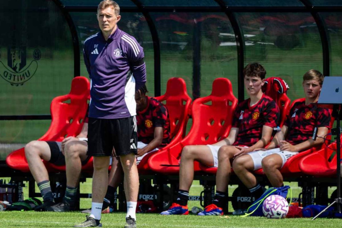 Fletcher minta restu Sir Alex Ferguson begitu jadi pelatih MU