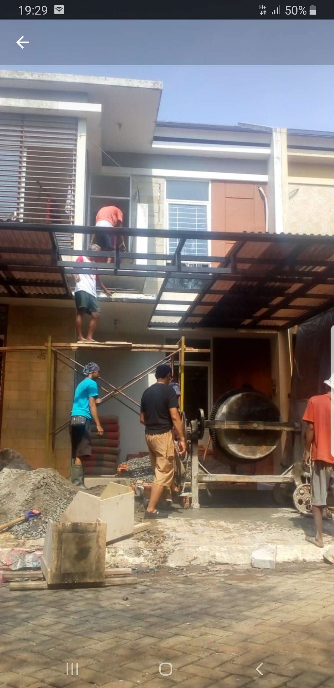 Tukang bangunan Penipu & Maling