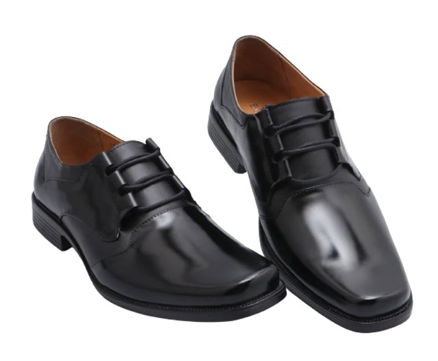 10 Merk Sepatu Lokal Terbaik
