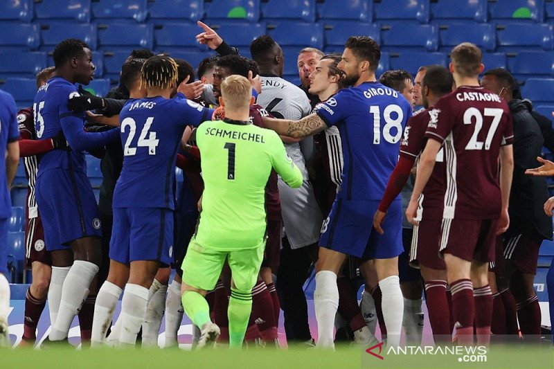 Chelsea & Leicester terancam dihukum FA