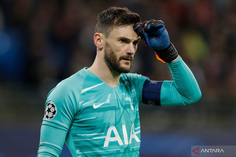 Hugo Lloris kembali berlatih setelah menepi dua bulan