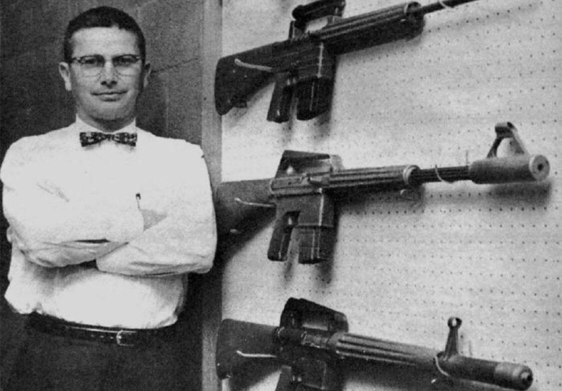 Beda Nasib Antara Pencipta AK47 & M16