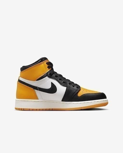 10 Rekomendasi Sepatu Nike Pria Terbaik