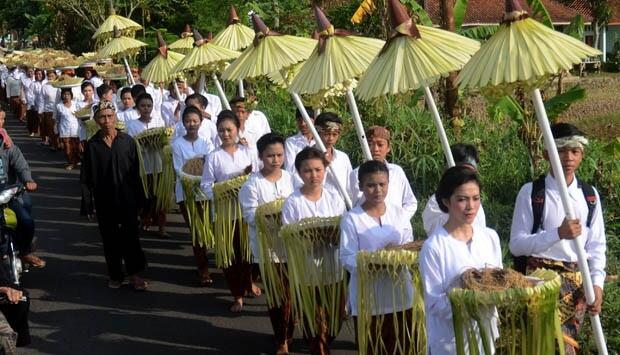 Masyarakat Adat Karuhun (AKUR) Sunda Wiwitan 