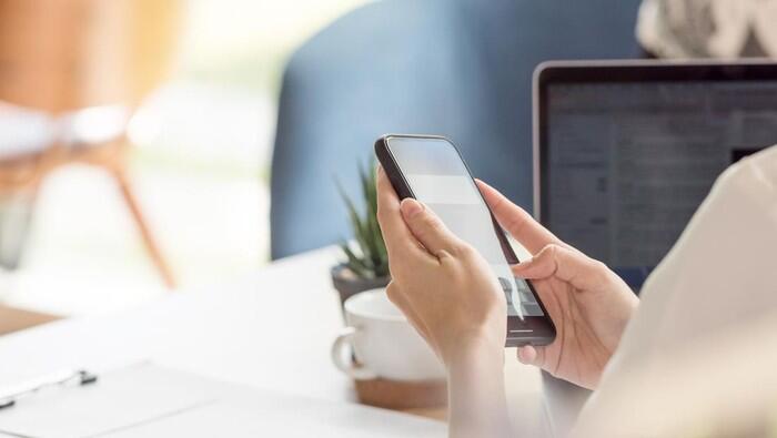 "Tips Rawat Layar AMOLED Biar Awet & Nggak Burn-In"