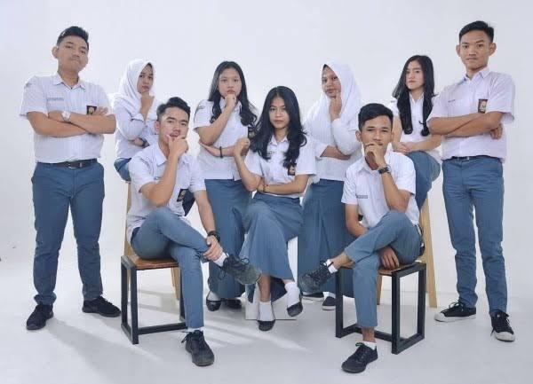 Pendidikan Di Indonesia Untuk Siapa?