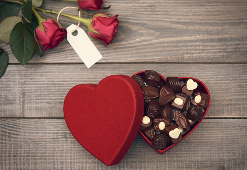 Cokelat, Cinta, Kekasih, & Kebahagiaan